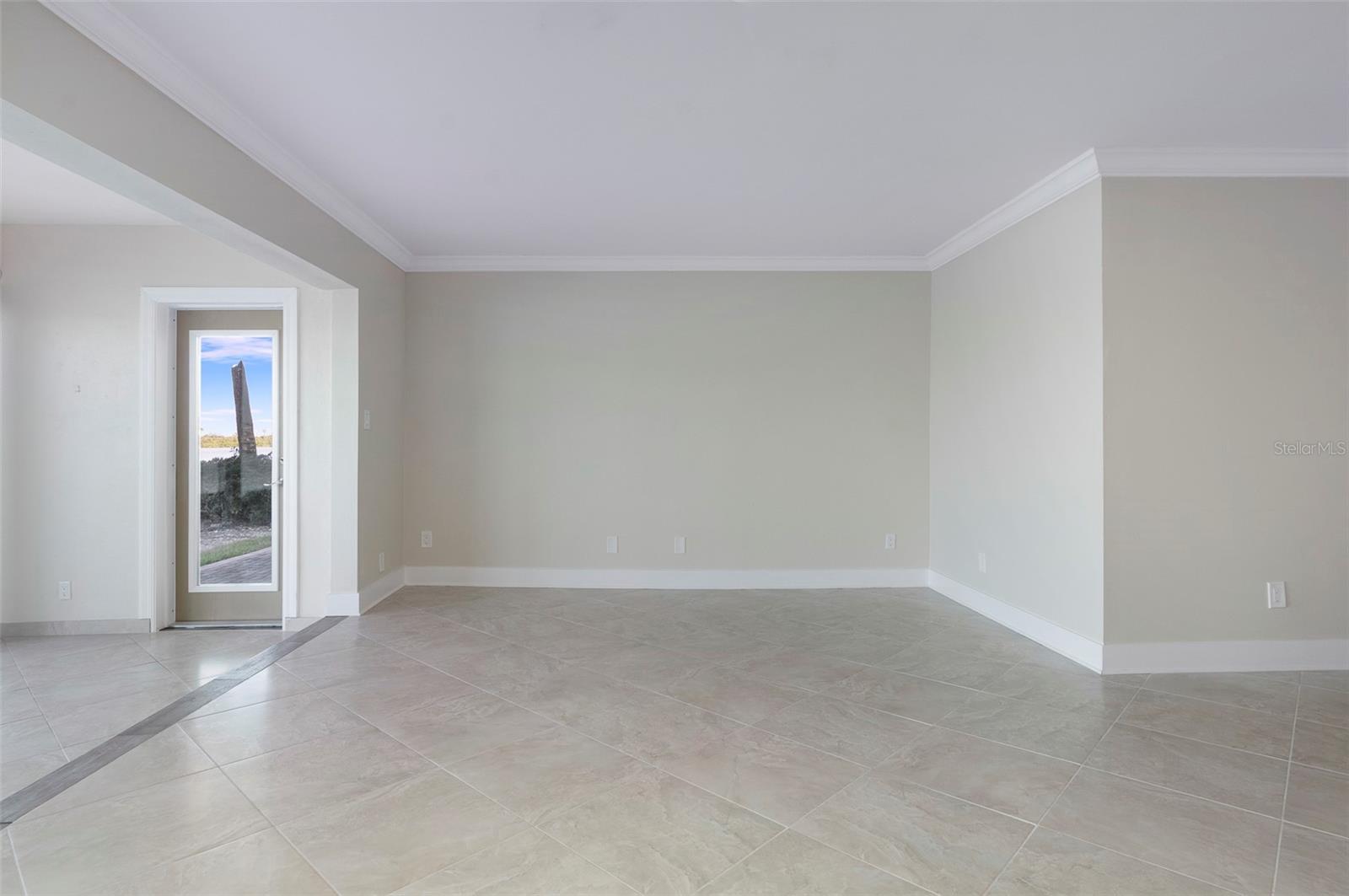 Image 11 of 47 For 868 Bayway Boulevard 108