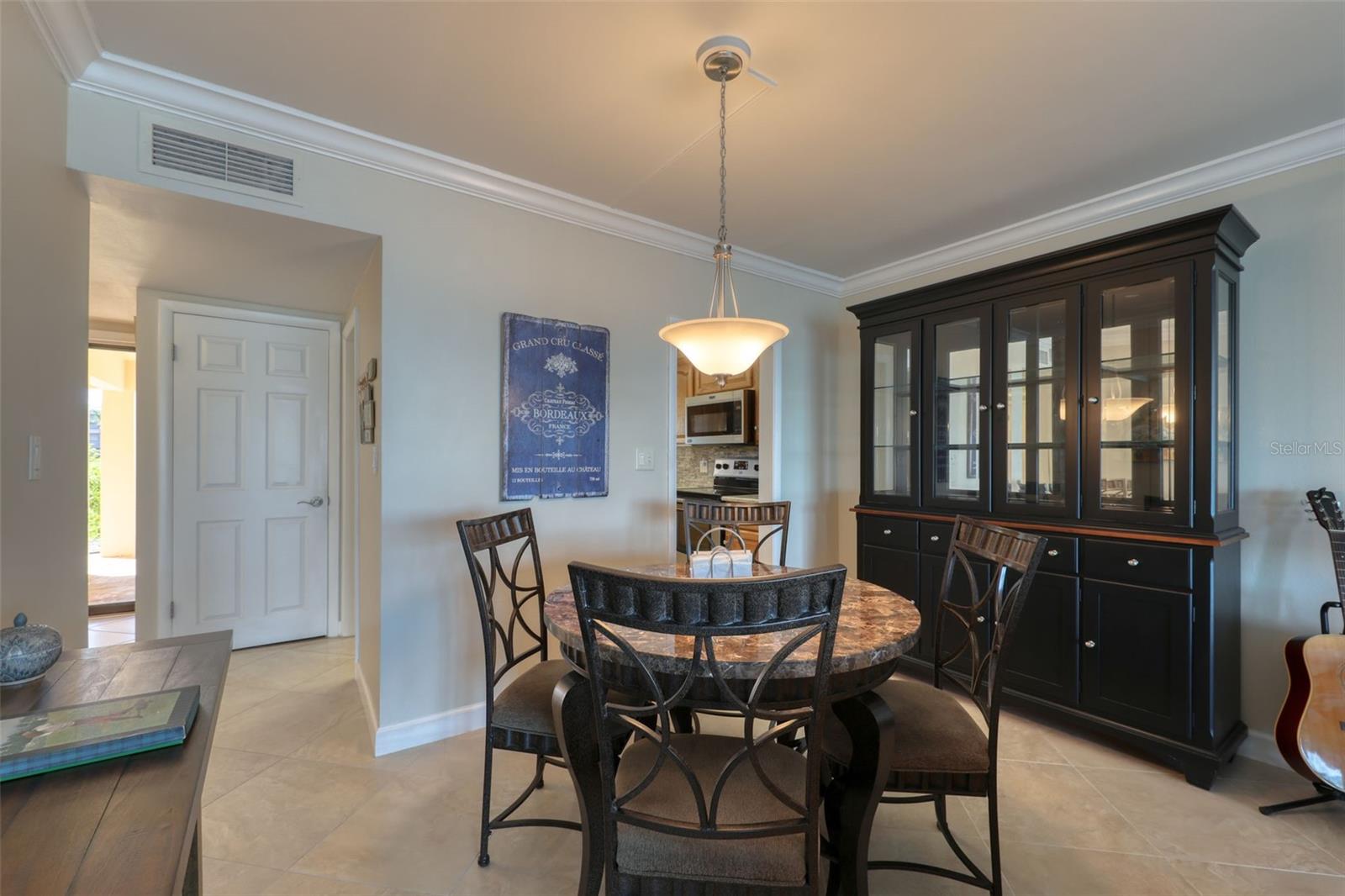 Image 14 of 47 For 868 Bayway Boulevard 108