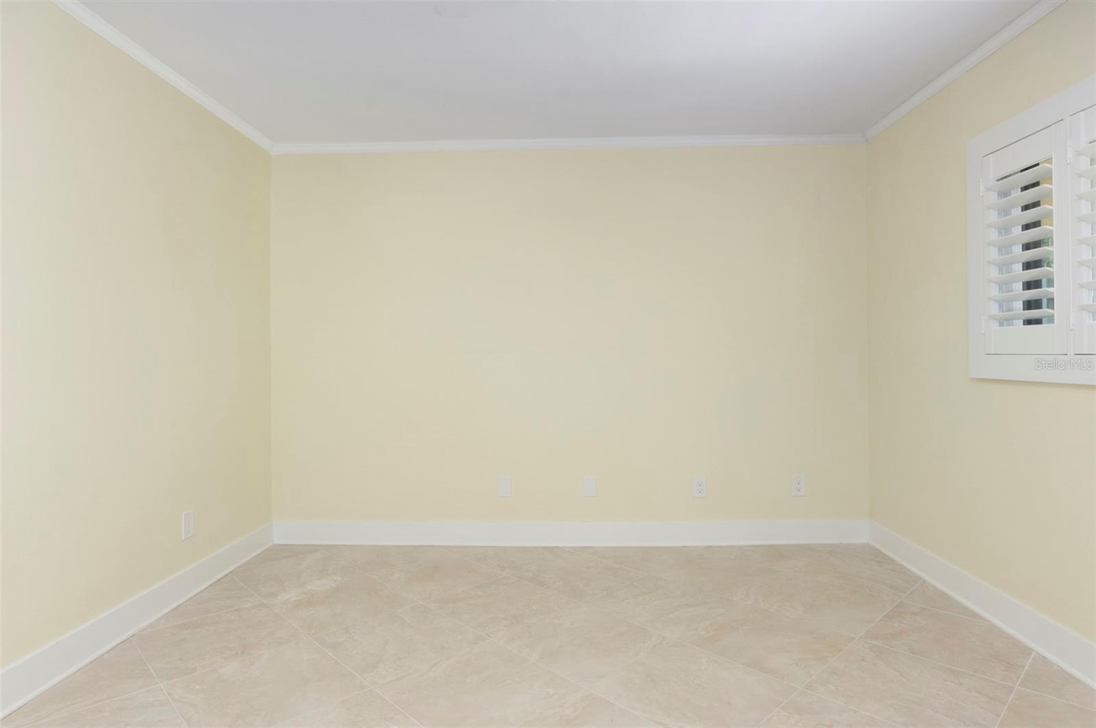 Image 27 of 47 For 868 Bayway Boulevard 108