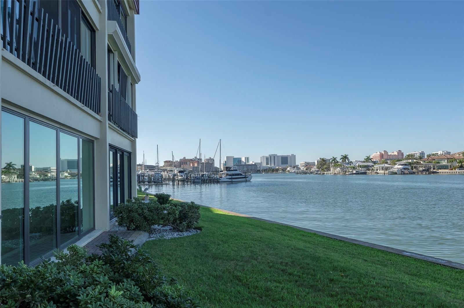 Image 33 of 47 For 868 Bayway Boulevard 108