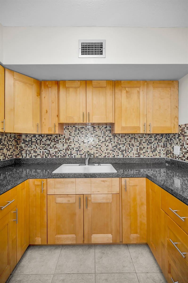 Image 14 of 52 For 4325 58th Way N 1531