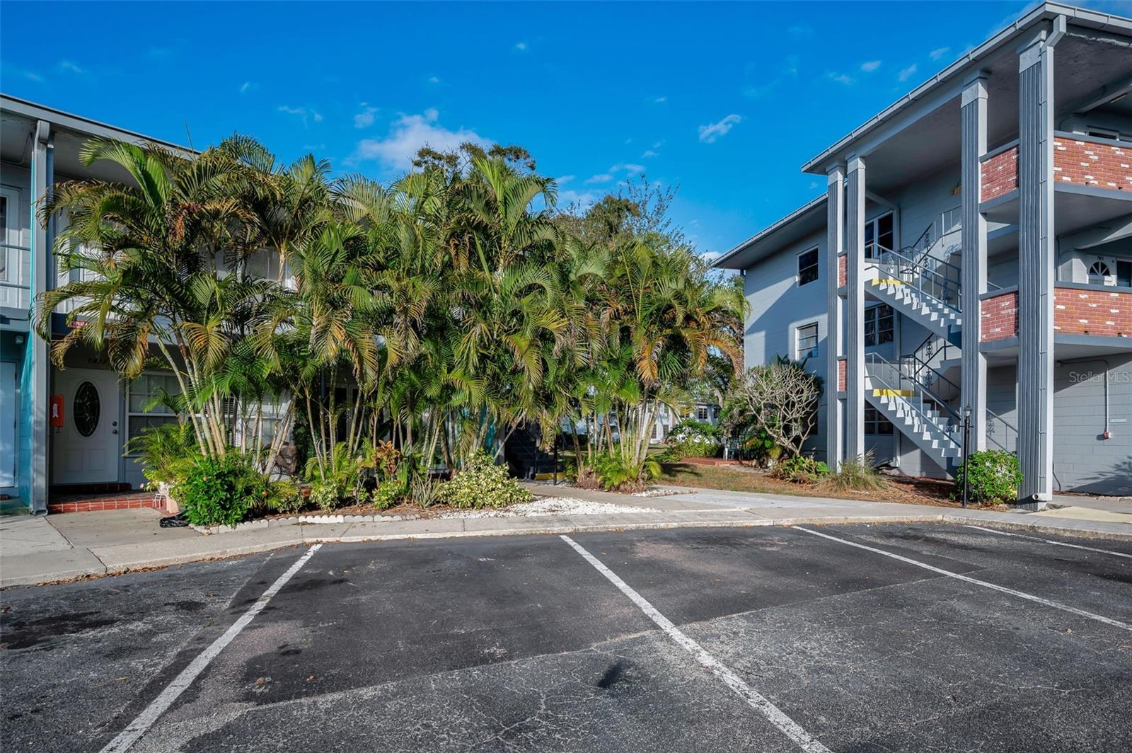 Image 2 of 52 For 4325 58th Way N 1531