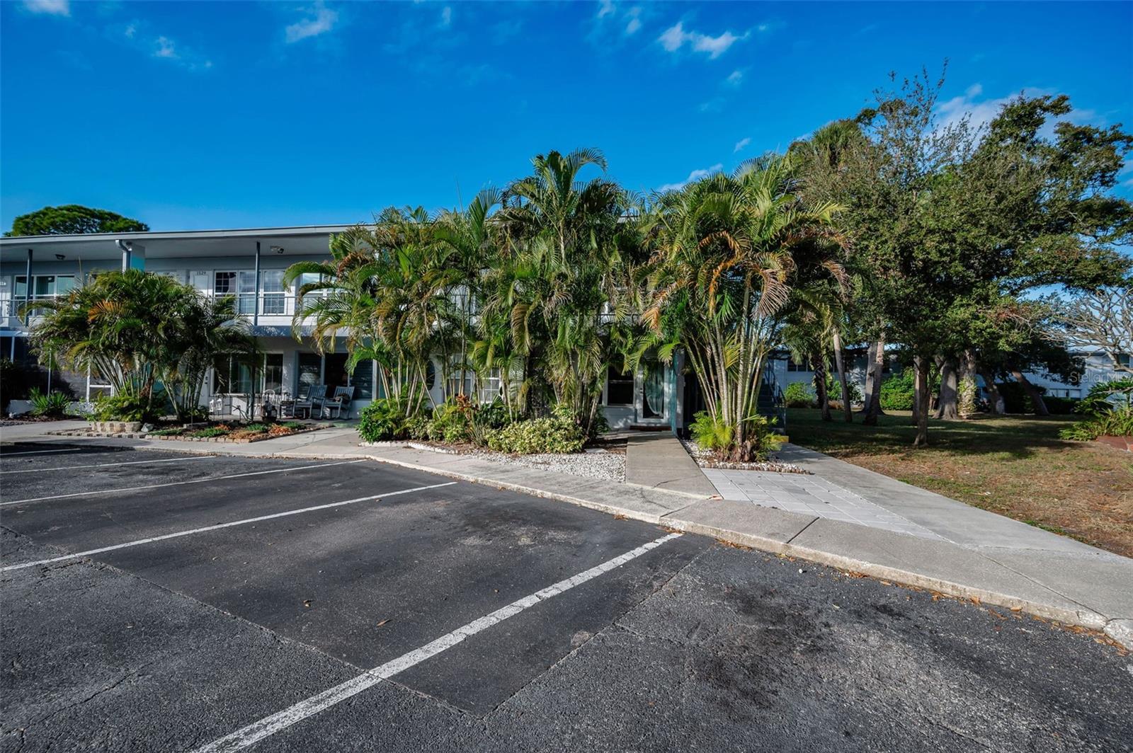 Image 6 of 52 For 4325 58th Way N 1531