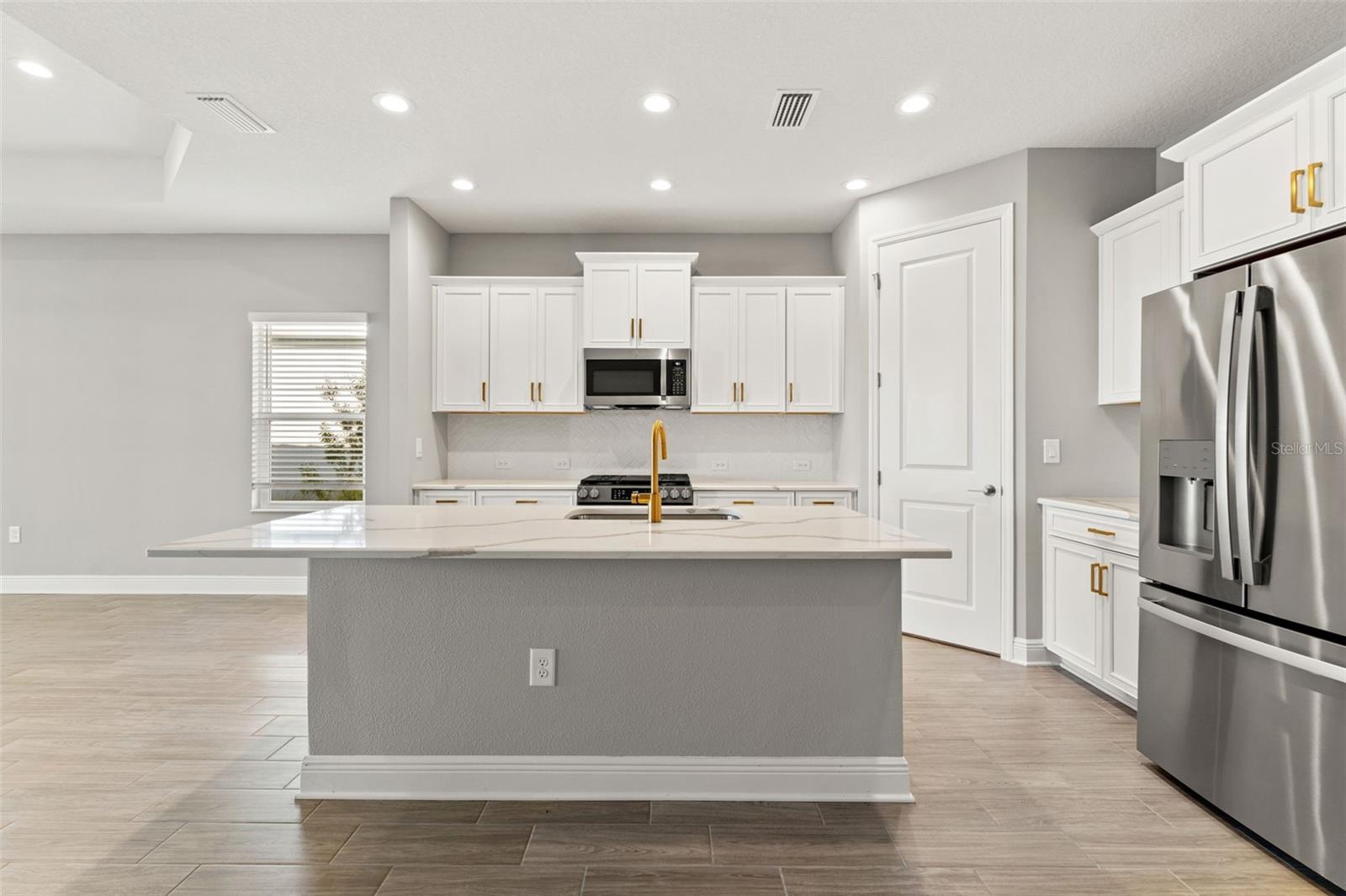 Image 6 of 40 For 2130 Sylvester Palm Lane