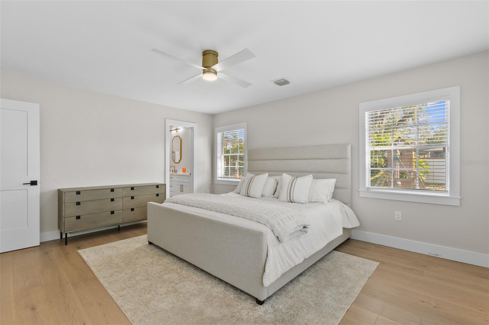 Image 11 of 28 For 2618 Bryant Circle