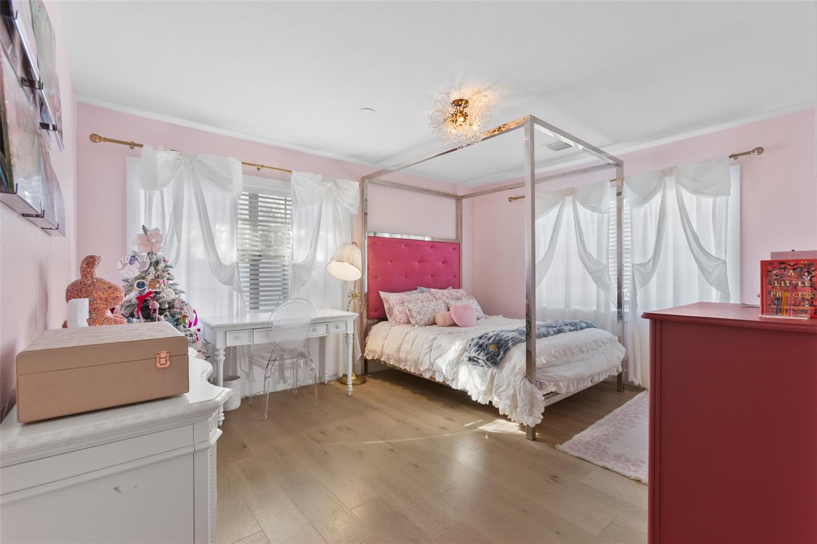 Image 18 of 28 For 2618 Bryant Circle