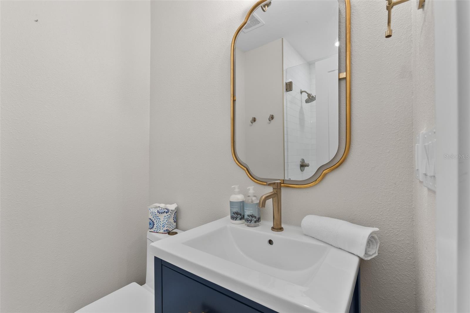 Image 20 of 28 For 2618 Bryant Circle