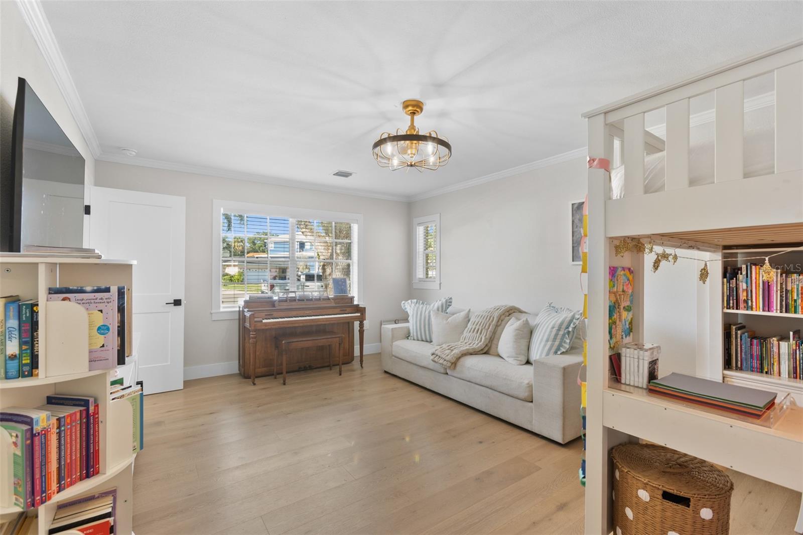 Image 22 of 28 For 2618 Bryant Circle