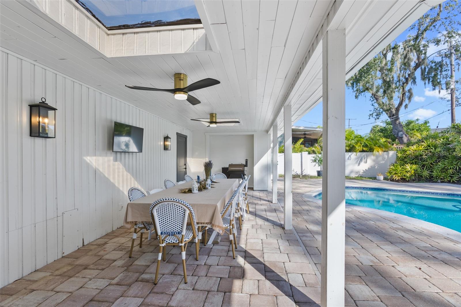 Image 27 of 28 For 2618 Bryant Circle