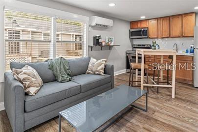 Image 22 of 29 For 1909 Wilder Avenue