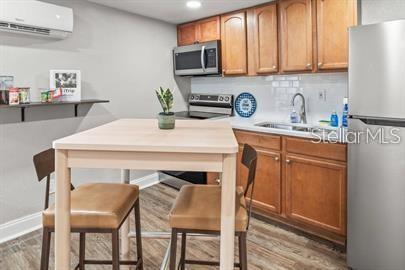 Image 25 of 29 For 1909 Wilder Avenue