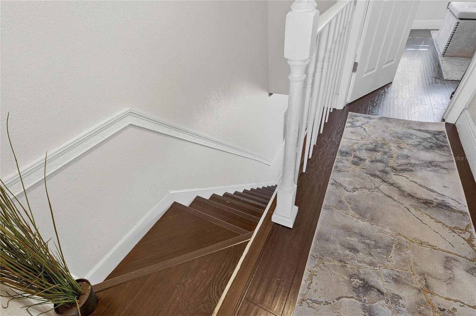 Listing photo id 17 for 1811 Mill Run Circle