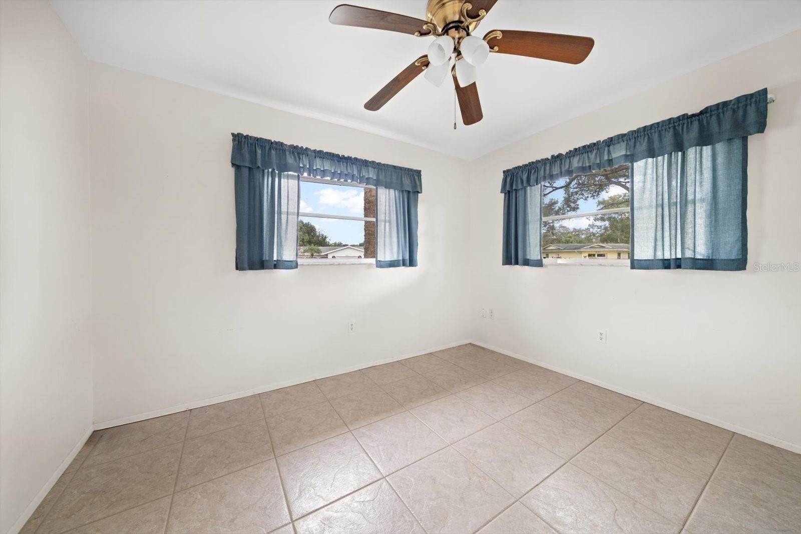 Image 13 of 40 For 2042 Fair Oak Drive