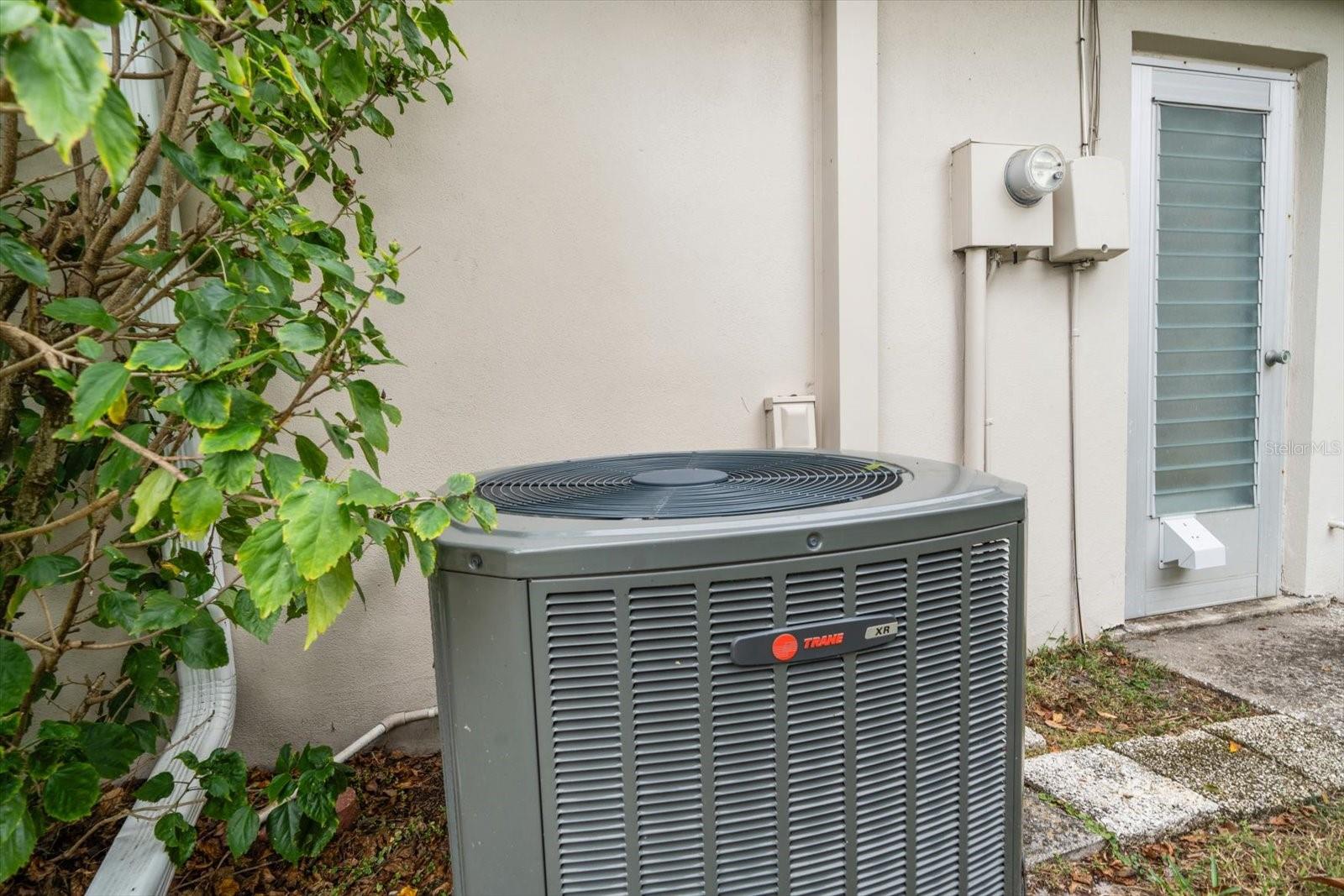 Image 29 of 40 For 2042 Fair Oak Drive