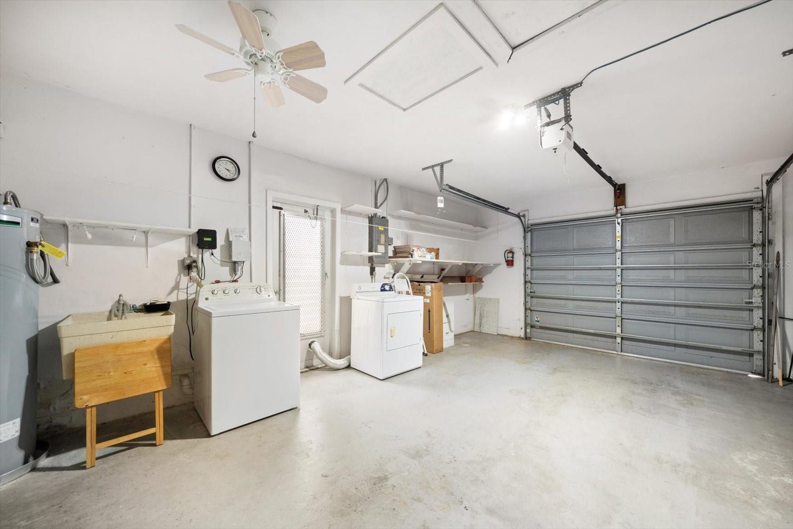 Image 30 of 40 For 2042 Fair Oak Drive