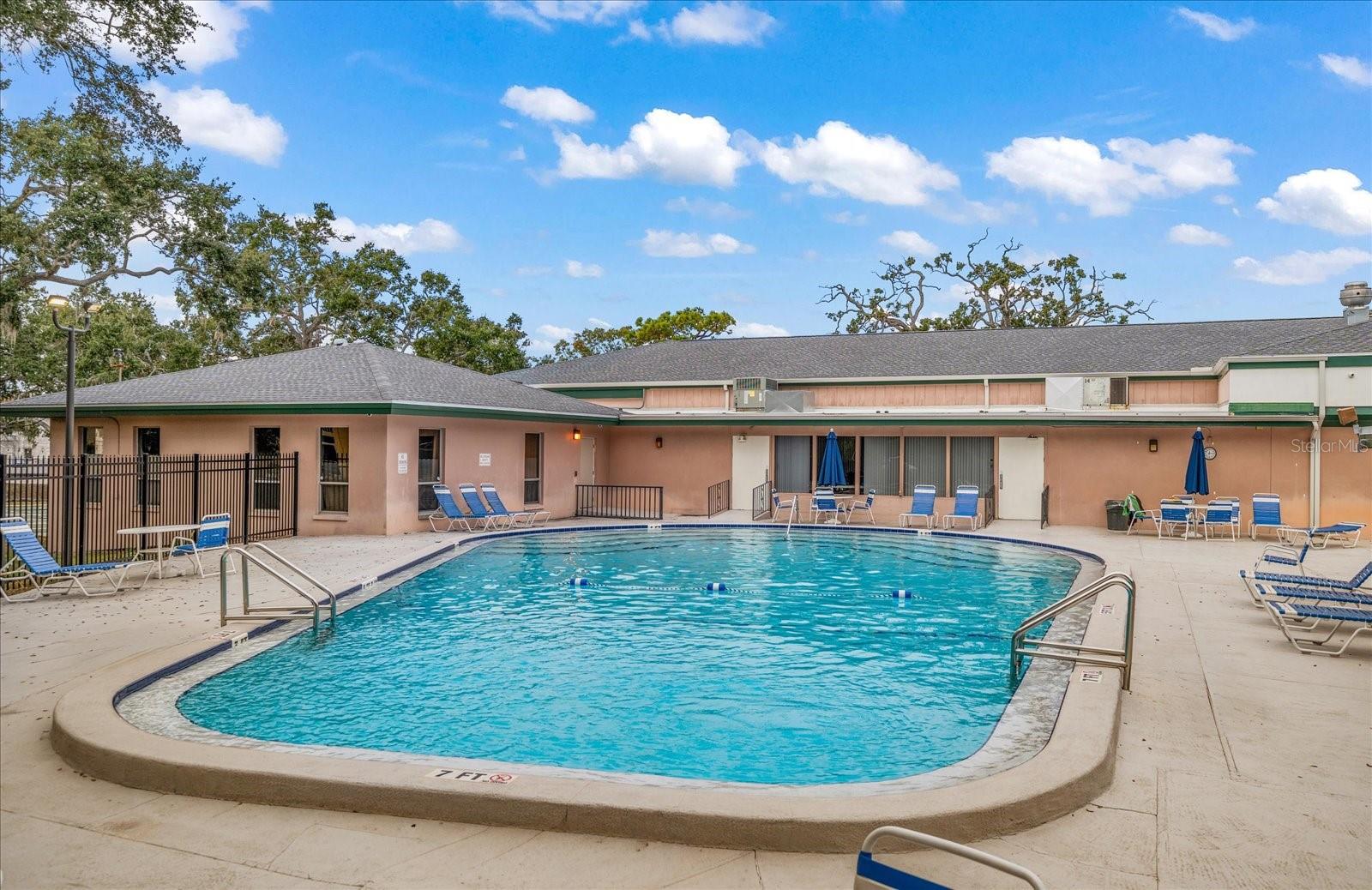 Image 36 of 40 For 2042 Fair Oak Drive