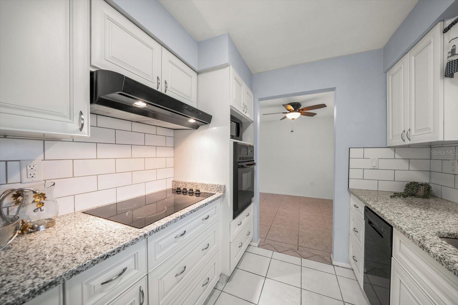 Image 5 of 40 For 2042 Fair Oak Drive