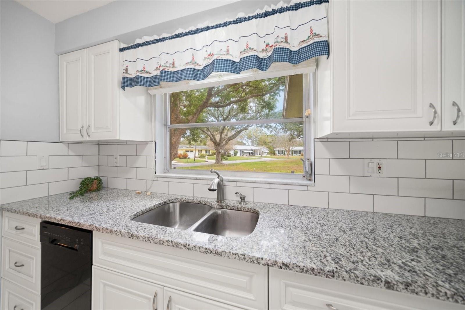 Image 7 of 40 For 2042 Fair Oak Drive