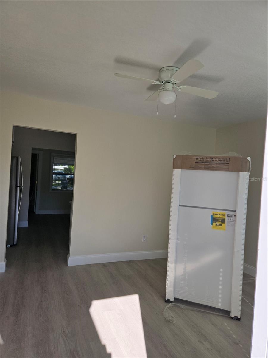 Image 5 of 26 For 119 Thomas Street