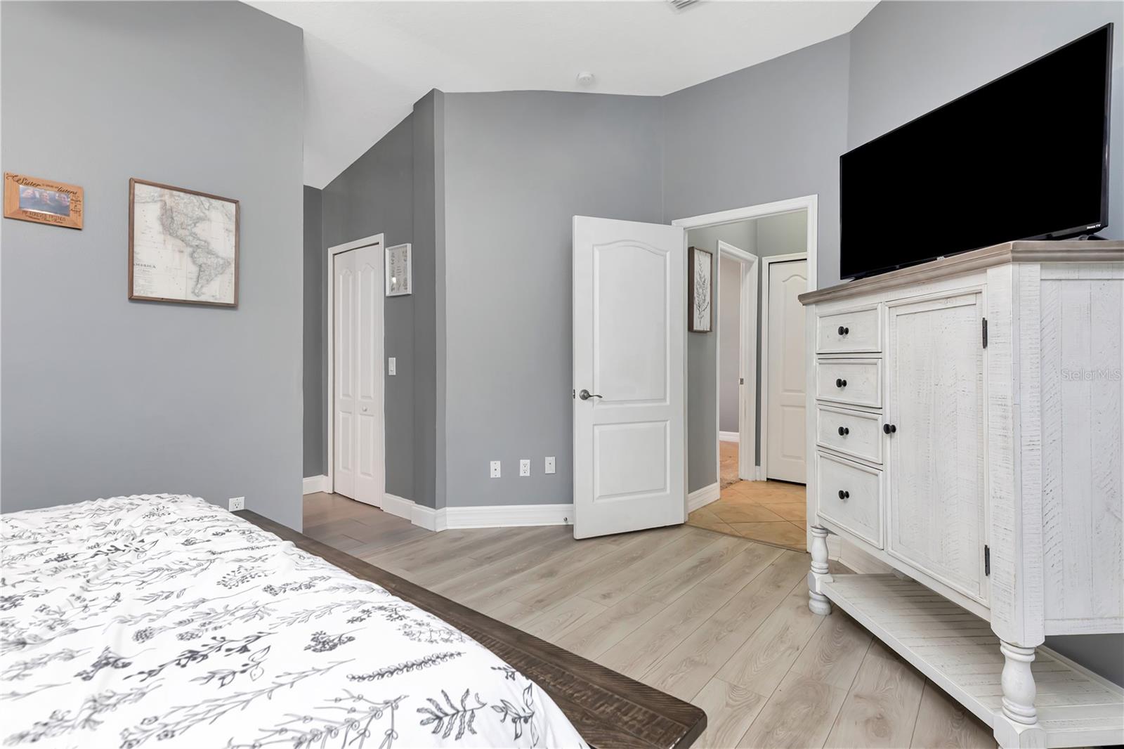 Image 13 of 45 For 3043 Beaver Pond Trail