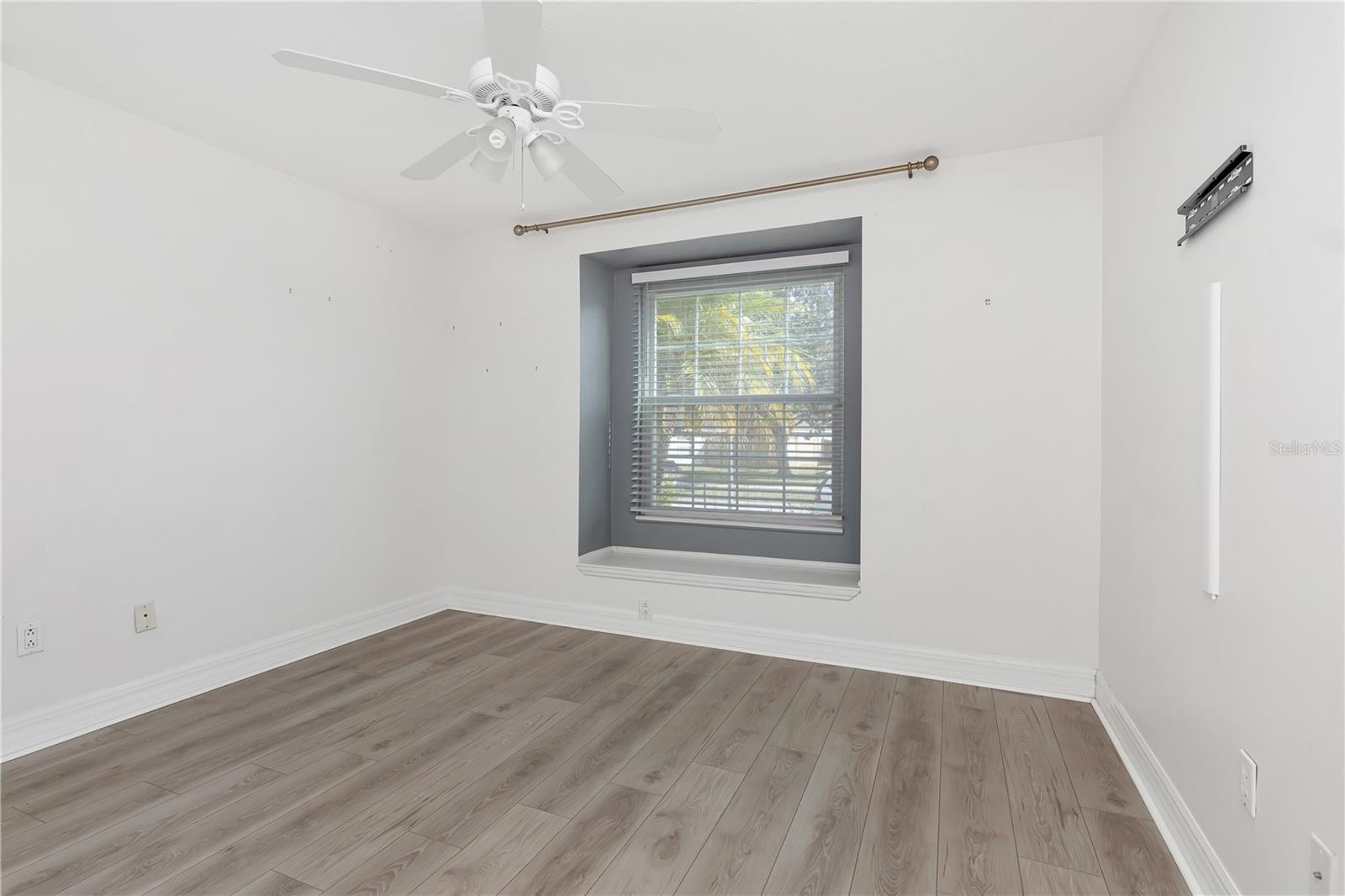 Image 25 of 45 For 3043 Beaver Pond Trail