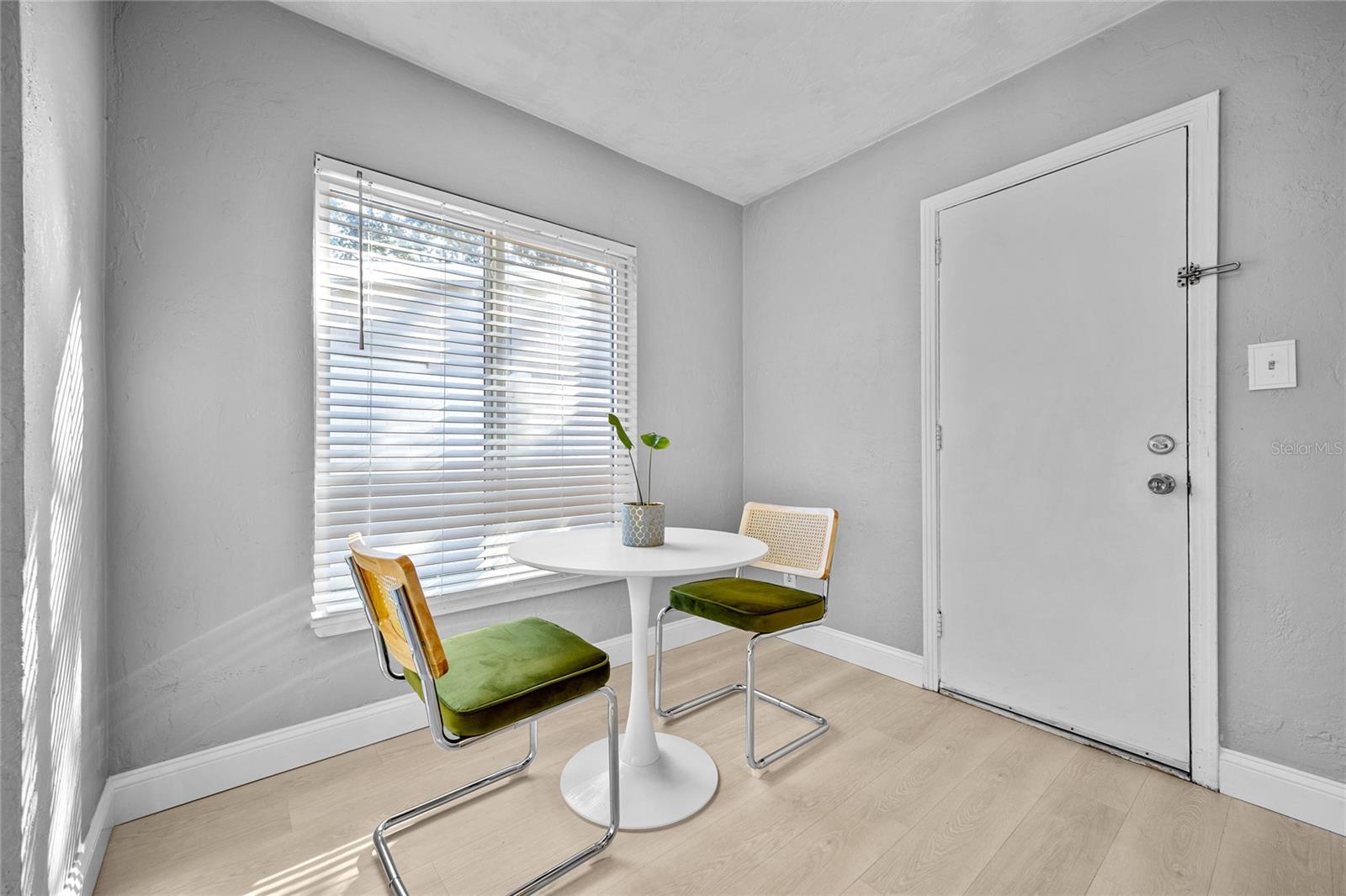 Image 13 of 45 For 1513 56th Avenue N