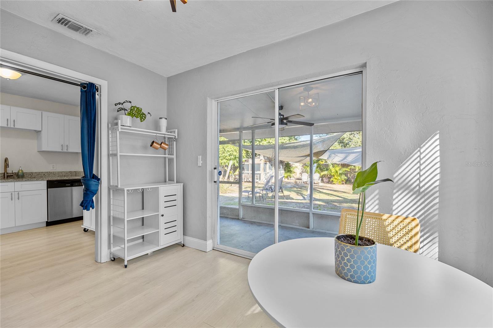 Image 14 of 45 For 1513 56th Avenue N