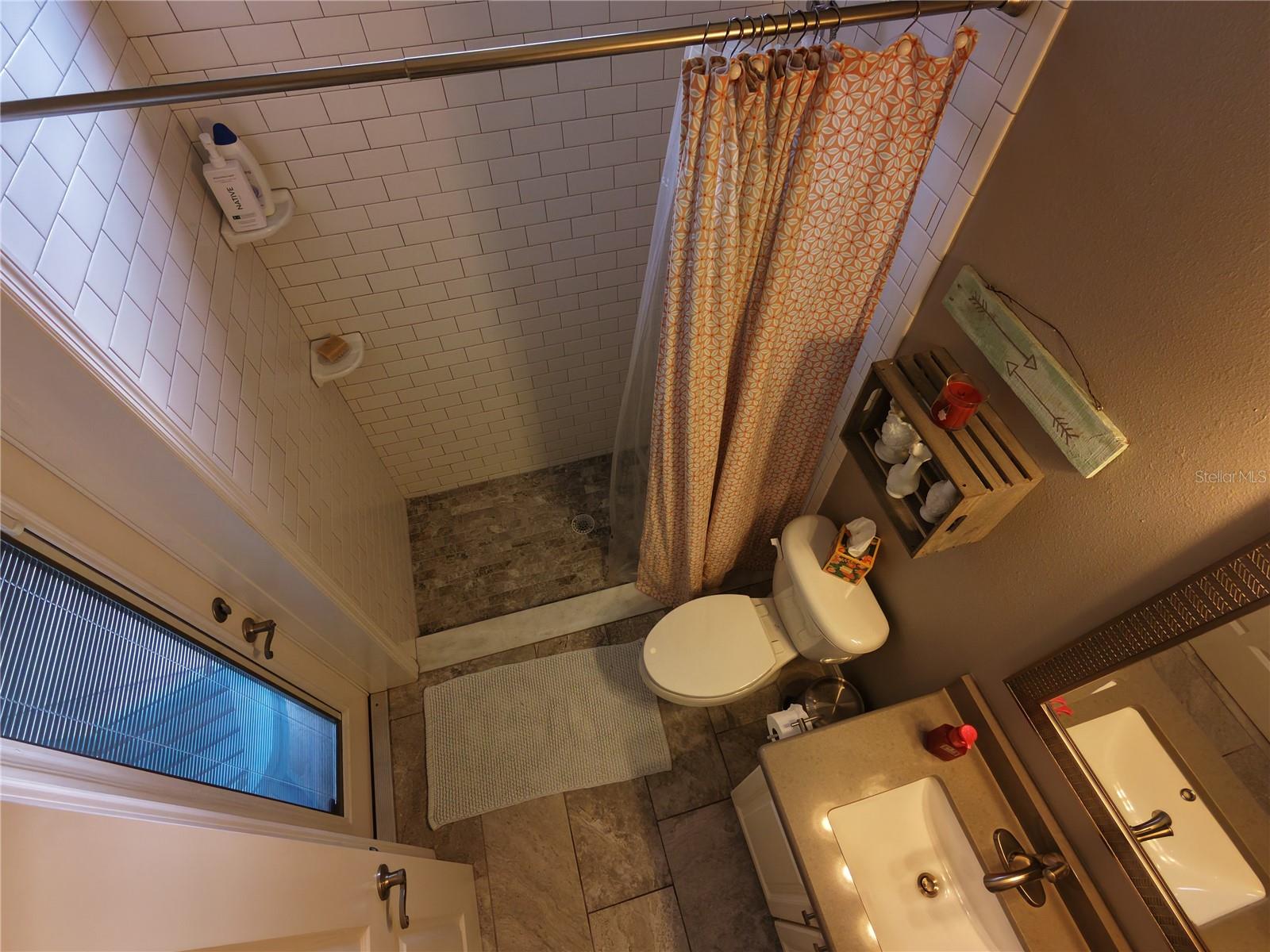 Image 28 of 42 For 6618 Emma Jane Lane