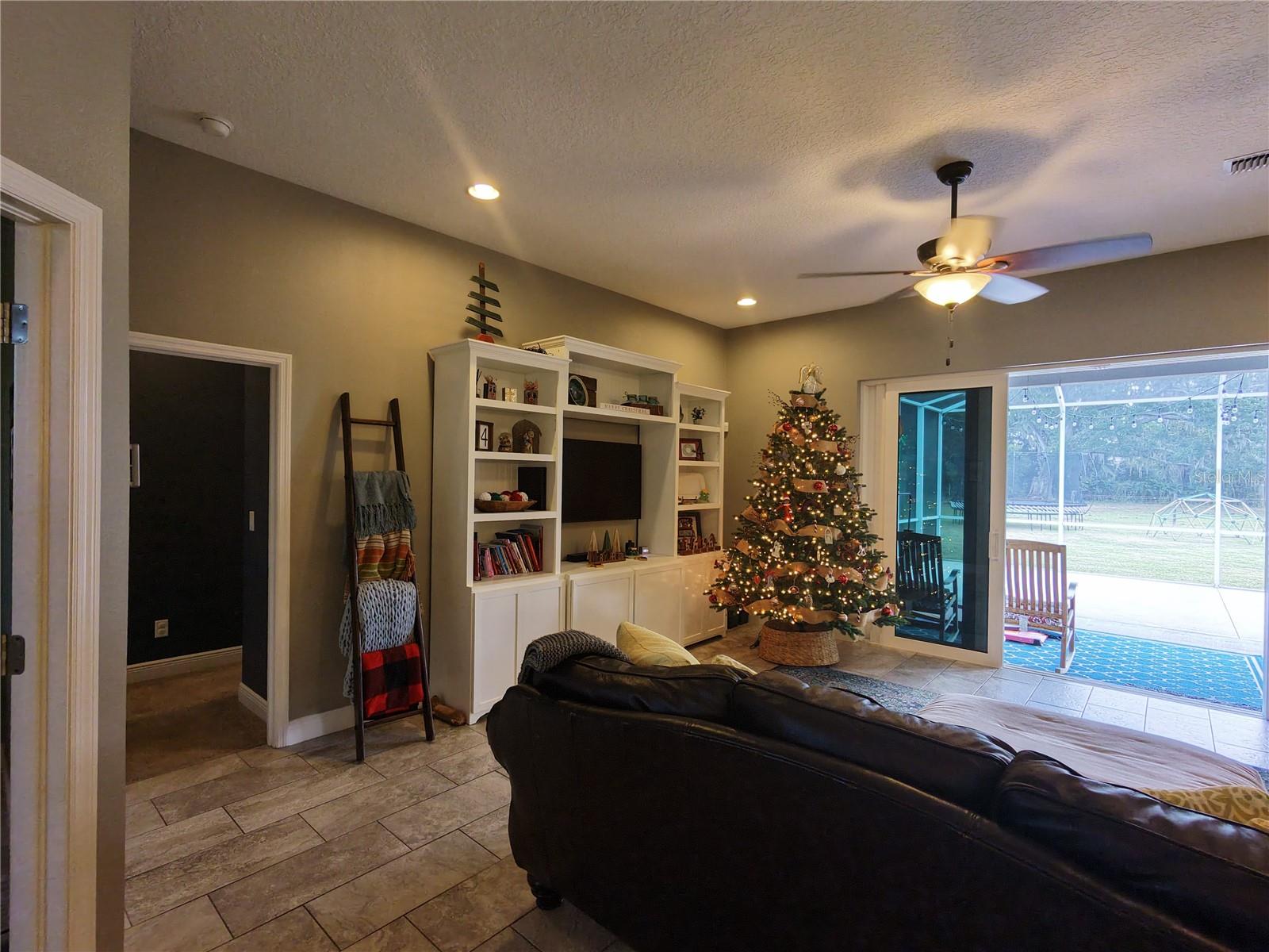 Image 8 of 42 For 6618 Emma Jane Lane