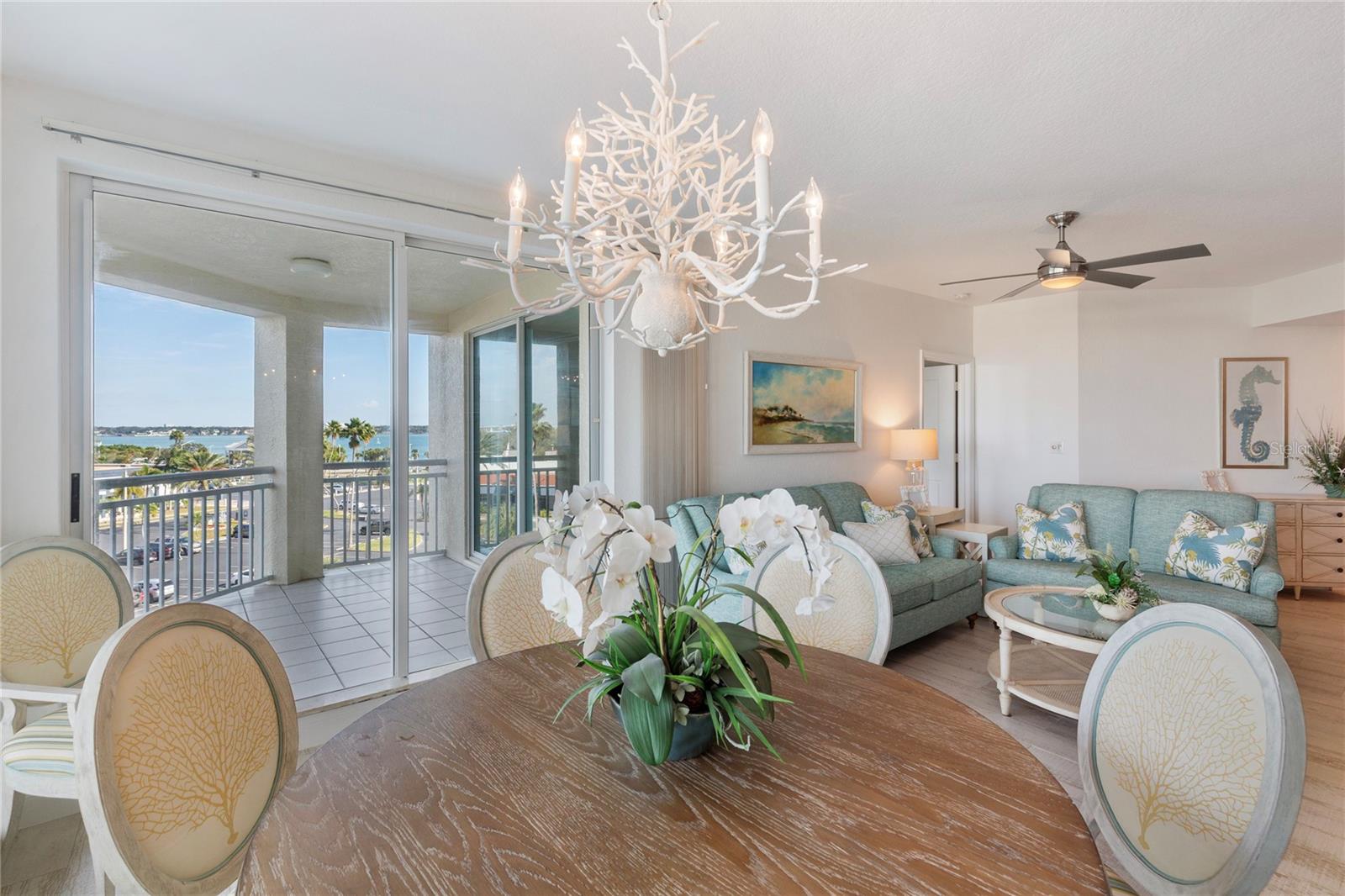 Image 11 of 44 For 1170 Gulf Boulevard 404