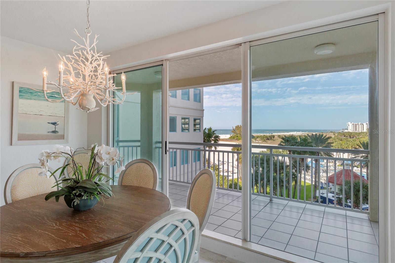 Image 13 of 44 For 1170 Gulf Boulevard 404