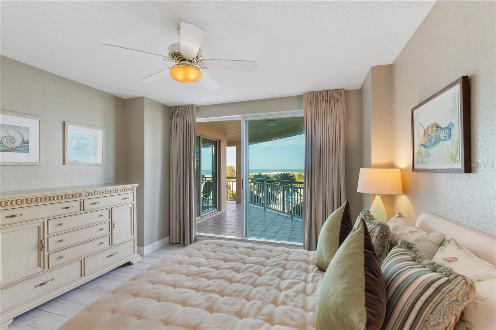 Image 20 of 44 For 1170 Gulf Boulevard 404