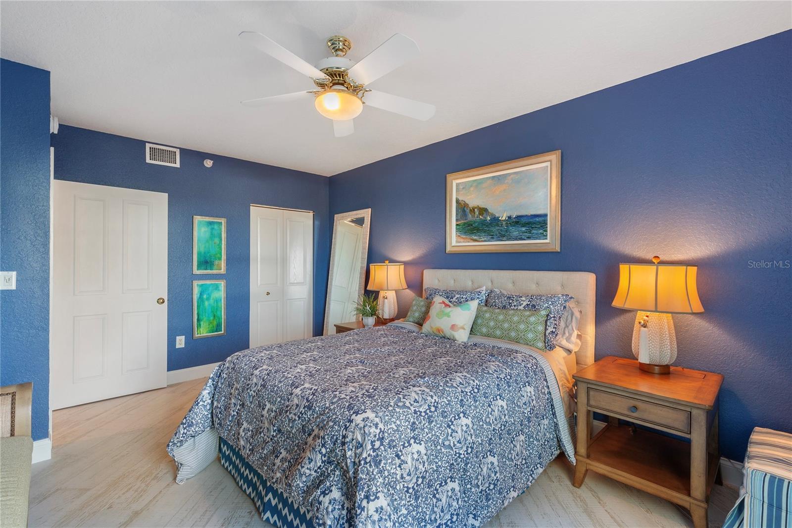 Image 31 of 44 For 1170 Gulf Boulevard 404