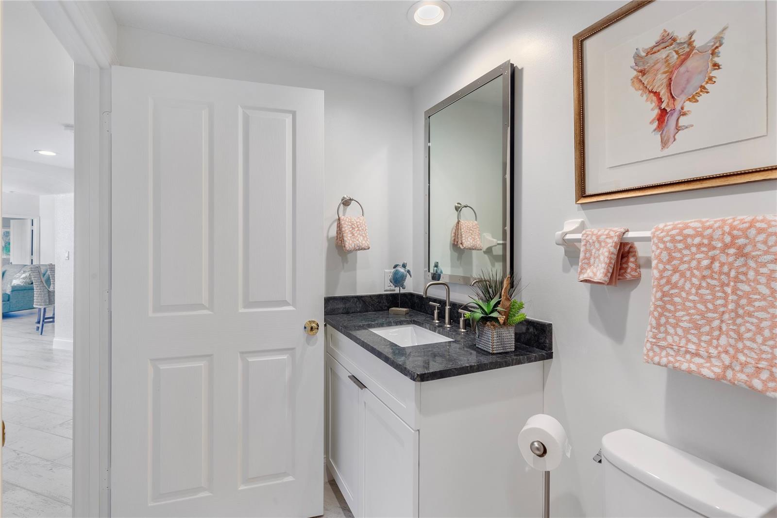 Image 33 of 44 For 1170 Gulf Boulevard 404