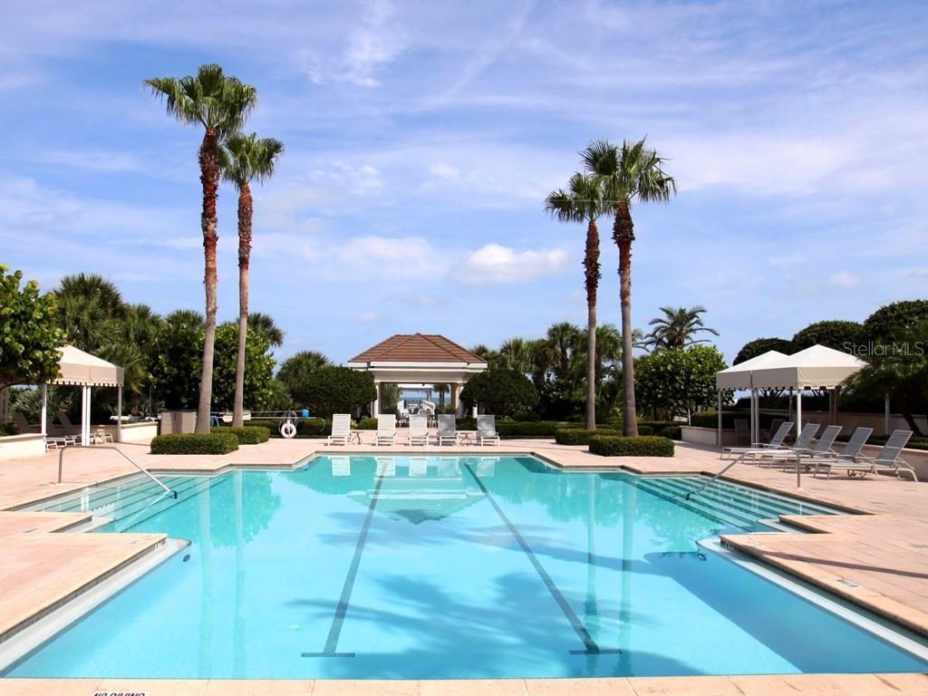 Image 40 of 44 For 1170 Gulf Boulevard 404