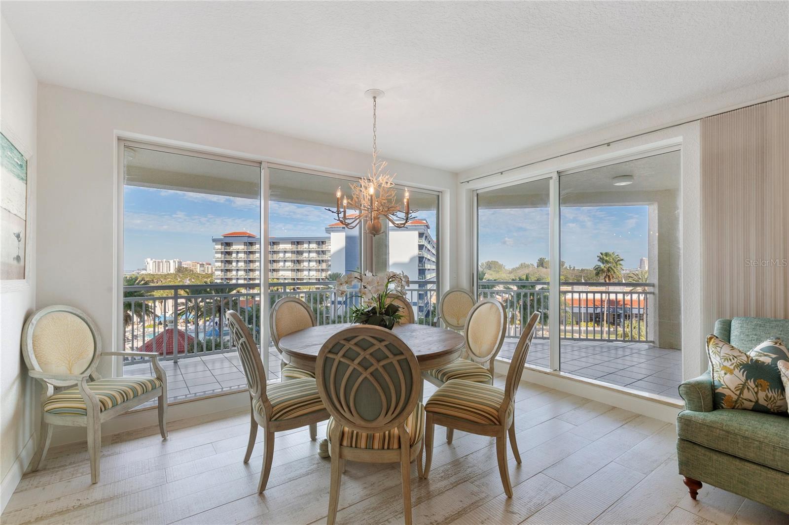 Image 9 of 44 For 1170 Gulf Boulevard 404