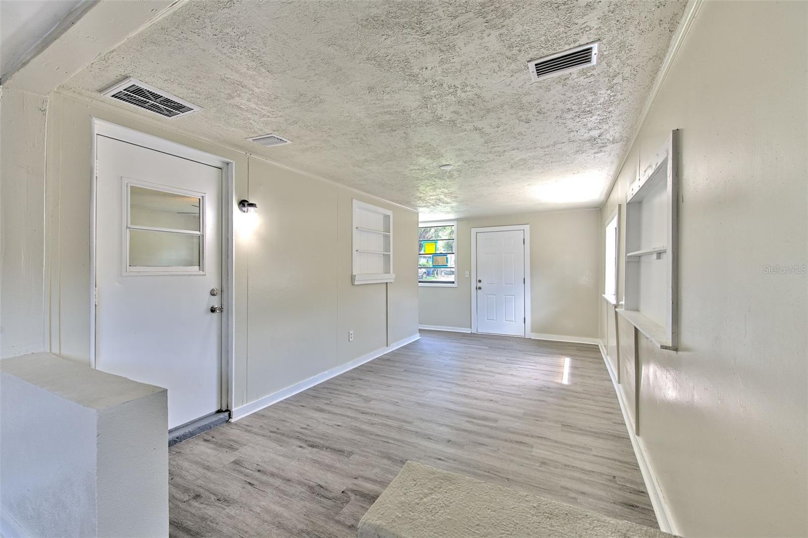 Image 25 of 30 For 475 Ethelene Street