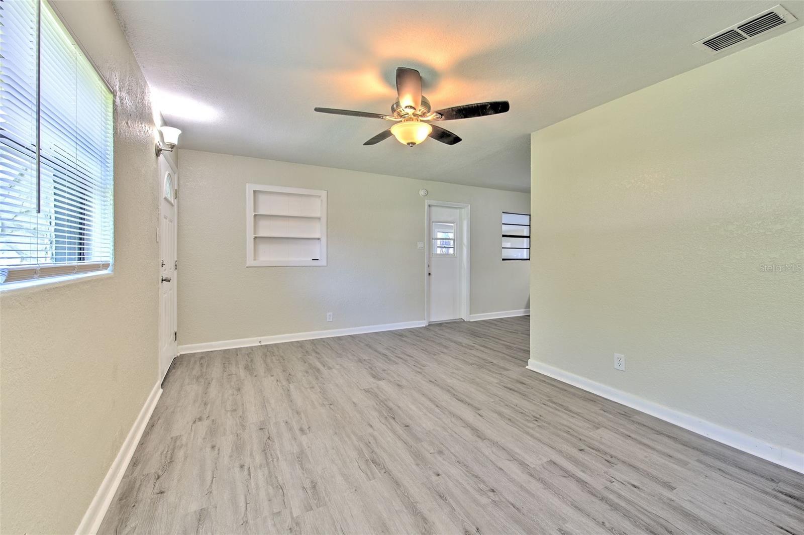 Image 7 of 30 For 475 Ethelene Street