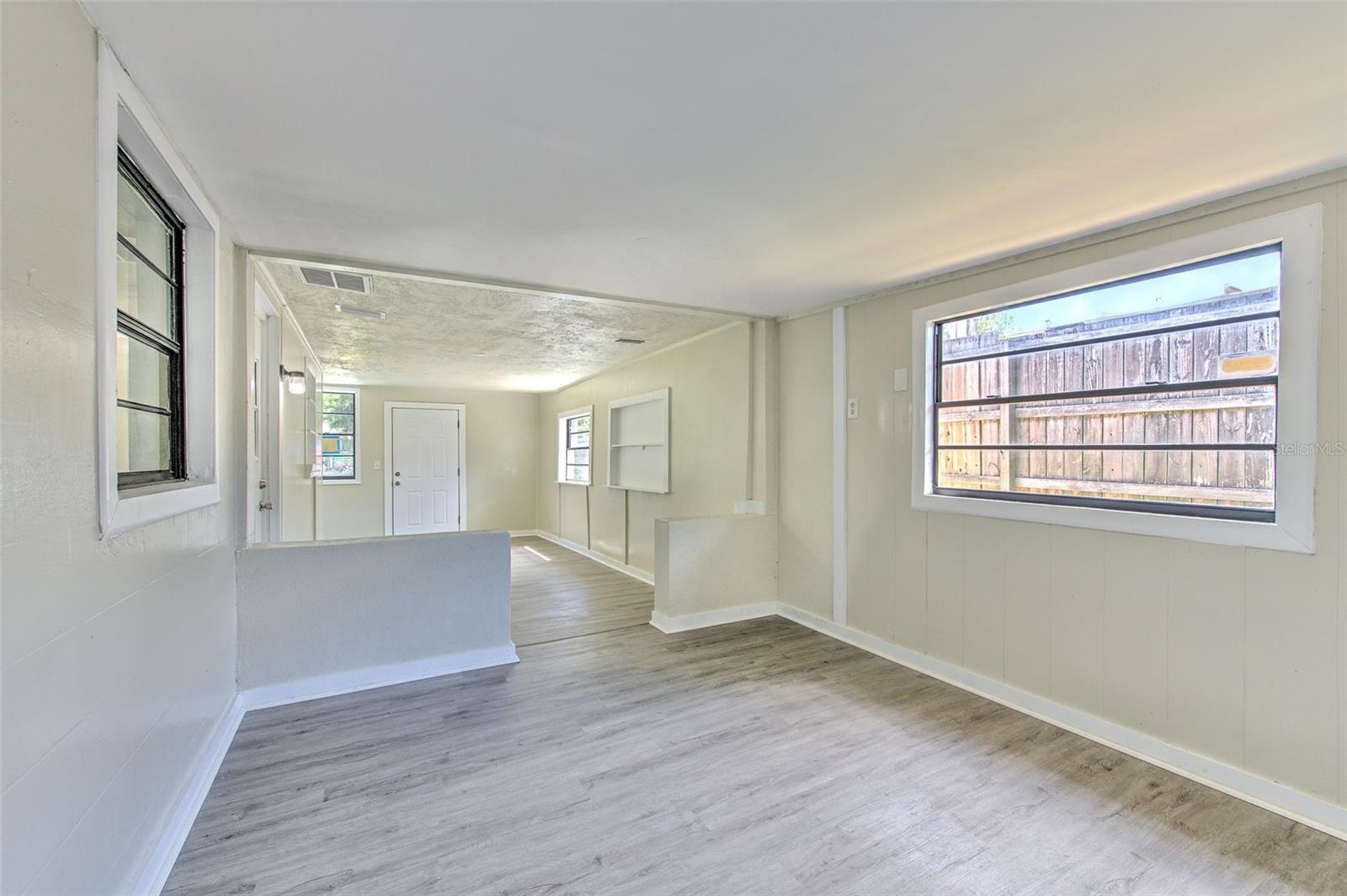 Image 9 of 30 For 475 Ethelene Street