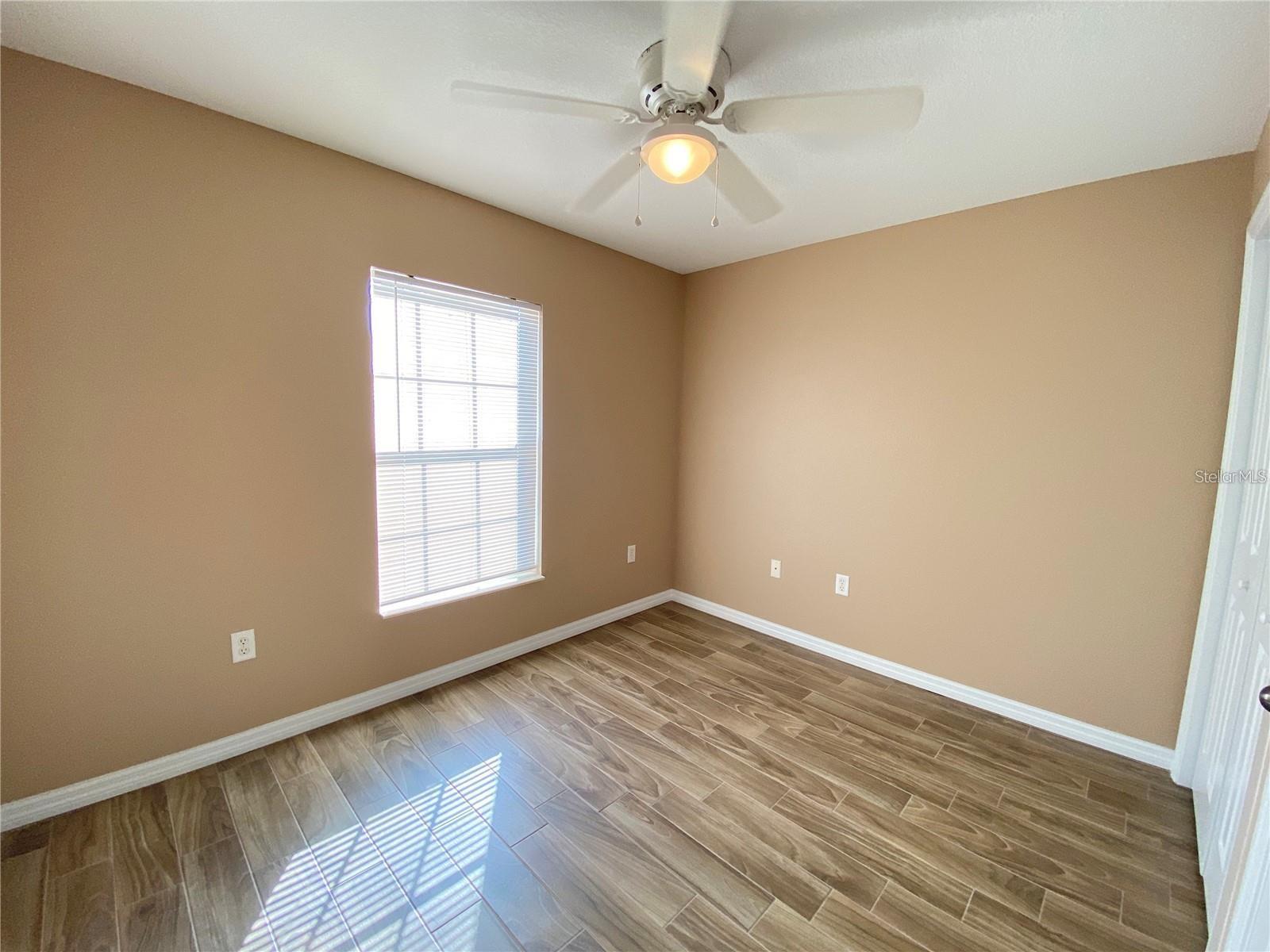 Image 6 of 8 For 38647 Rose Ln