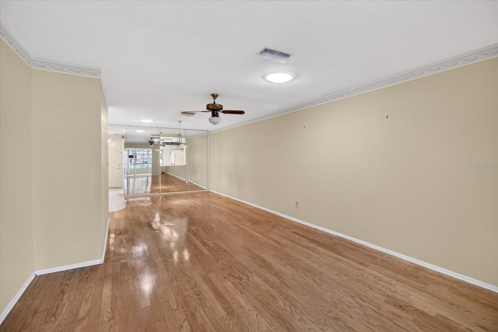 Image 12 of 65 For 2211 Lark Circle W D