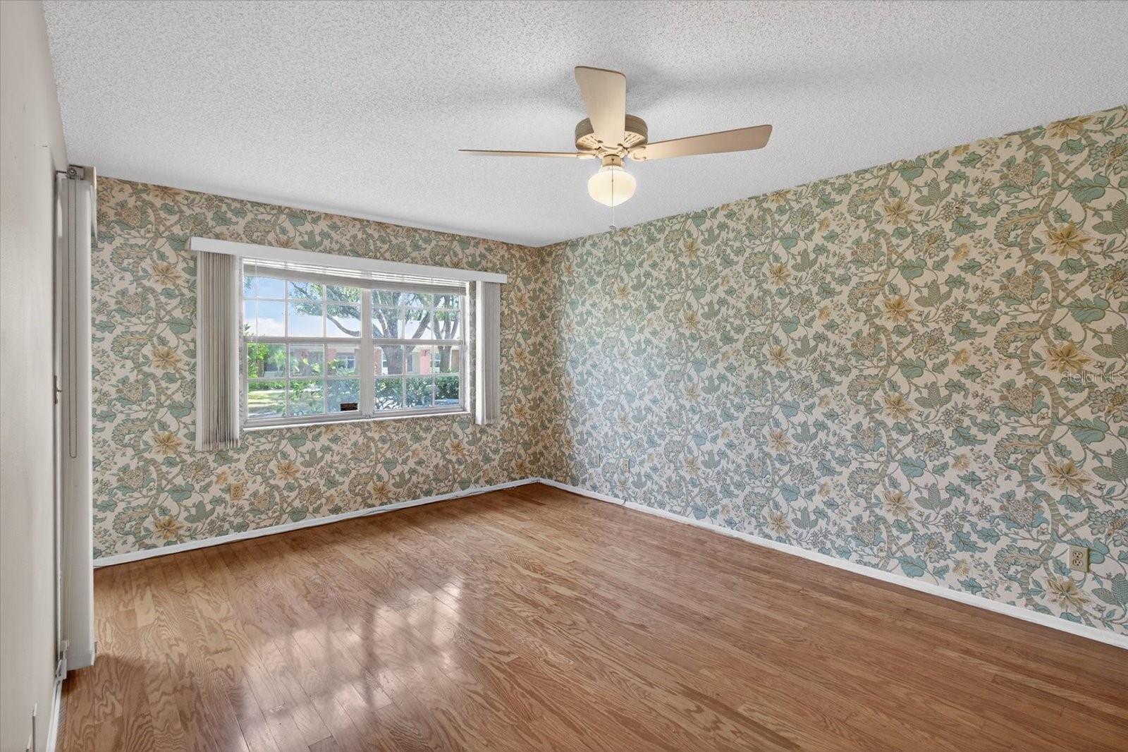 Image 17 of 65 For 2211 Lark Circle W D