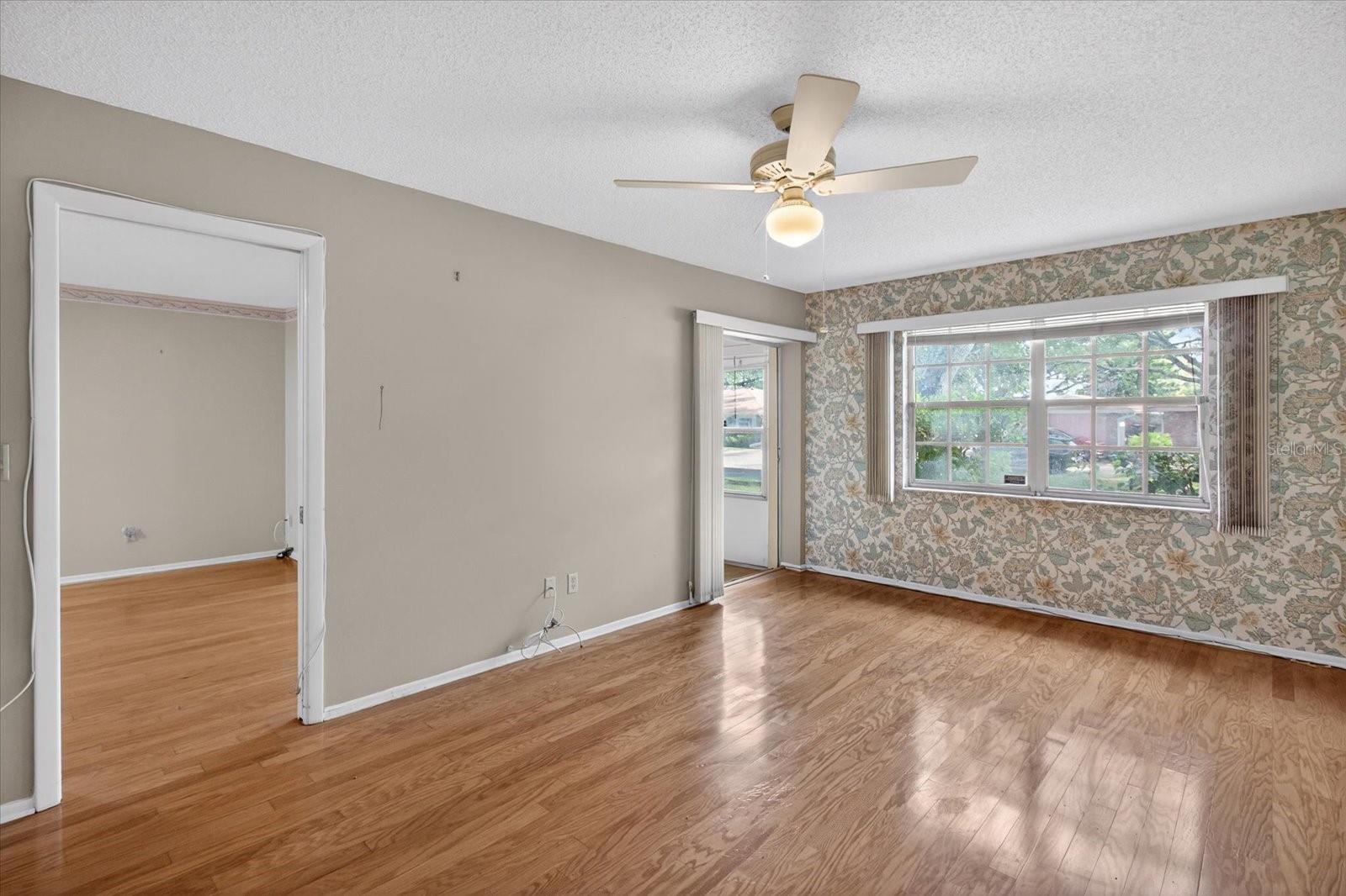 Image 18 of 65 For 2211 Lark Circle W D