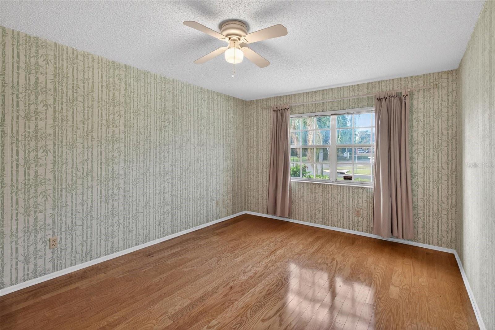 Image 24 of 65 For 2211 Lark Circle W D