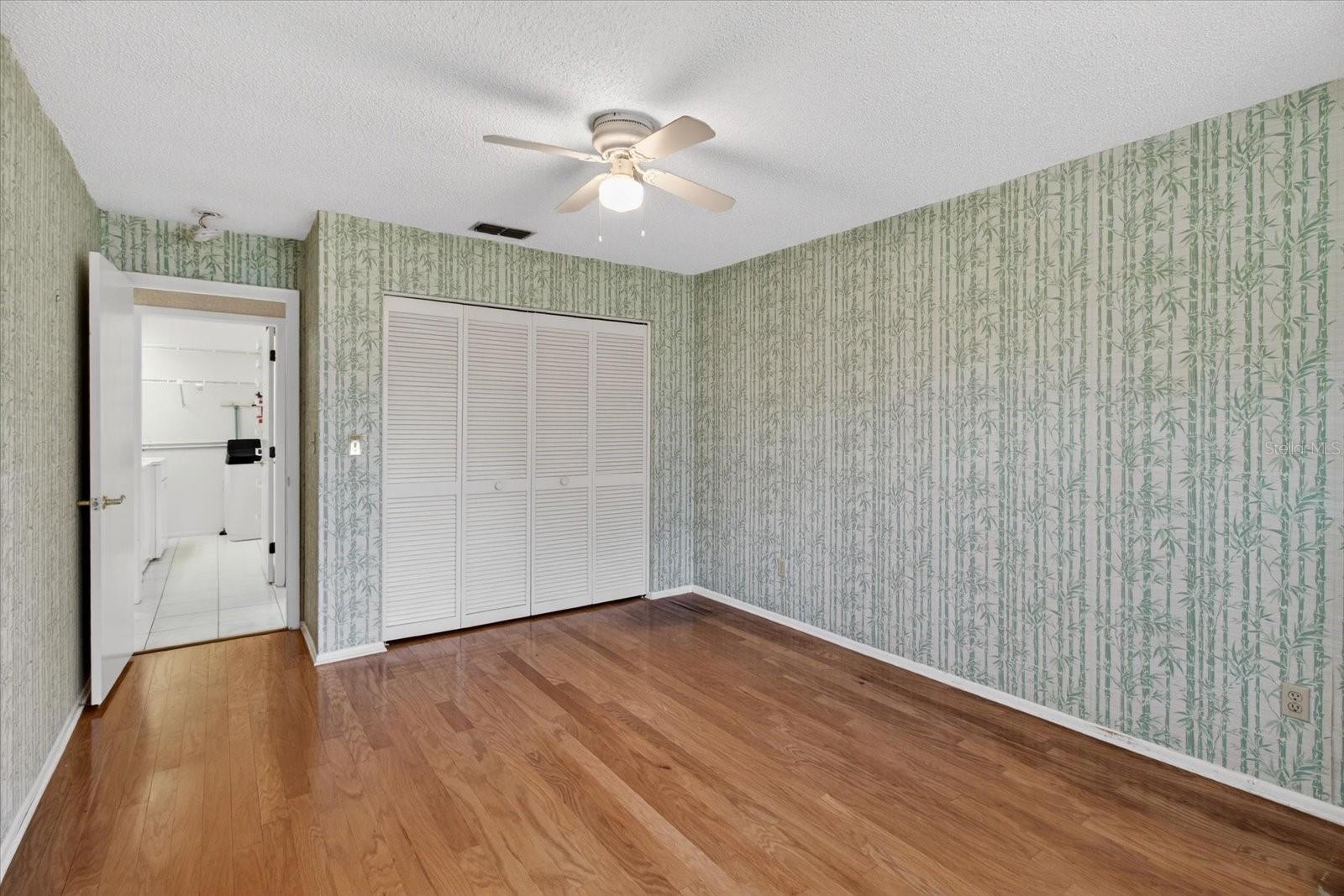 Image 25 of 65 For 2211 Lark Circle W D