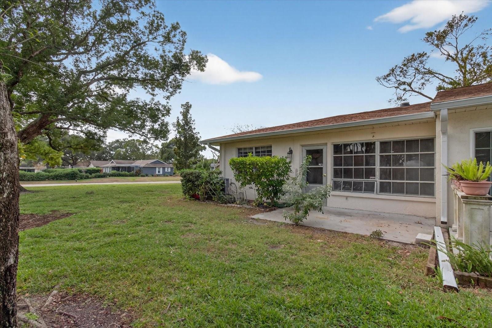 Image 37 of 65 For 2211 Lark Circle W D