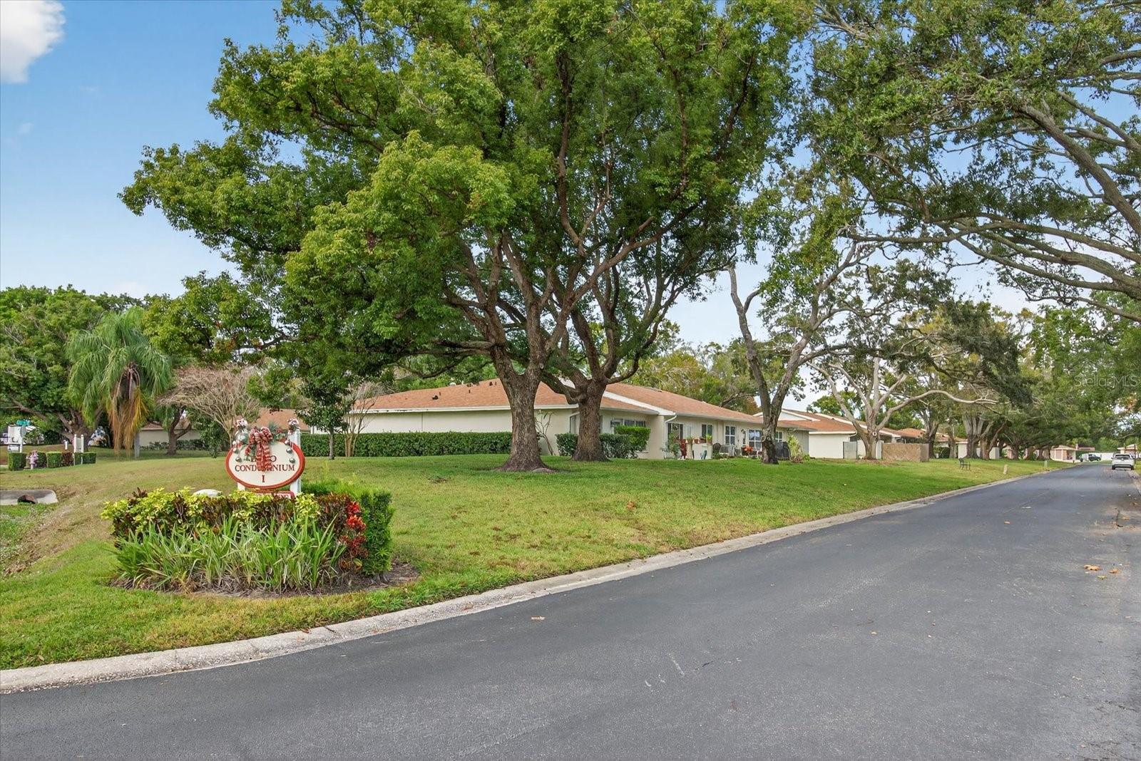 Image 43 of 65 For 2211 Lark Circle W D