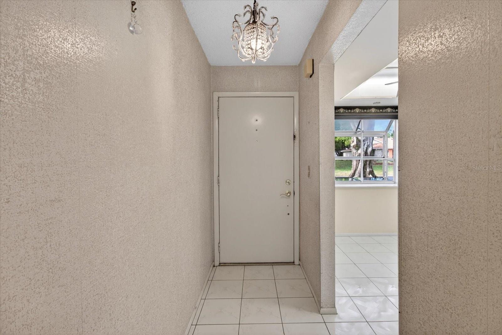 Image 6 of 65 For 2211 Lark Circle W D