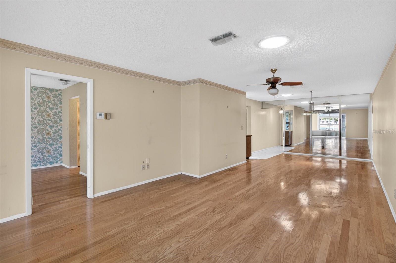 Image 9 of 65 For 2211 Lark Circle W D