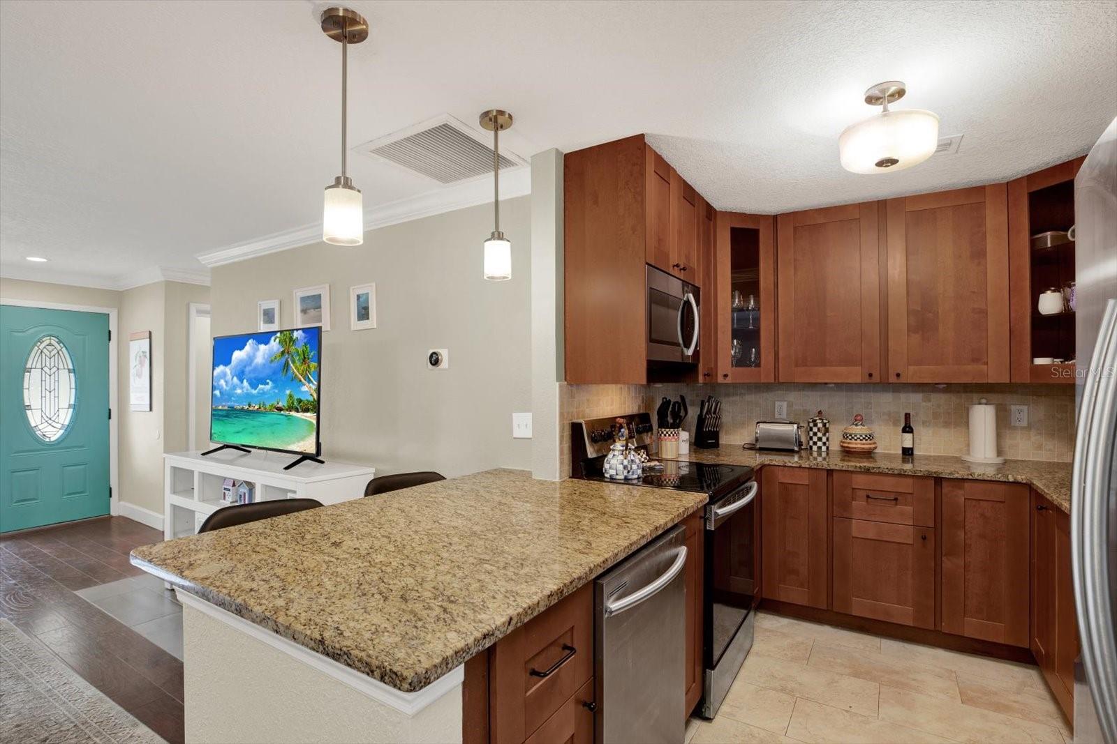 Image 11 of 34 For 2536 Bramblewood Drive W